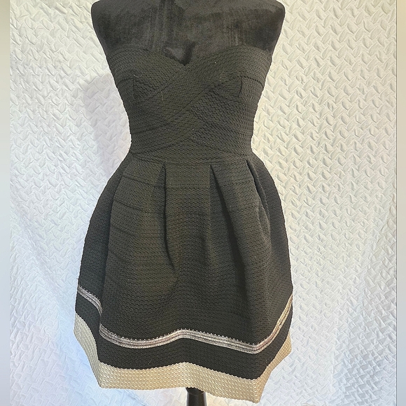 Sans Souci Dresses & Skirts - Sans Souci Strapless Black Dress XSmall